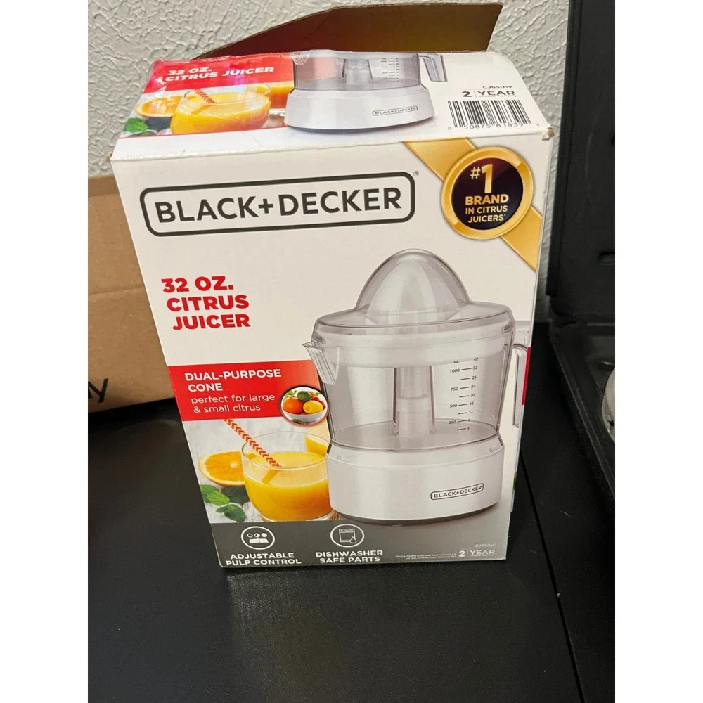 Black+Decker 32 Oz Citrus Juicer White CJ650W Adjustable Pulp Control‎ Electric